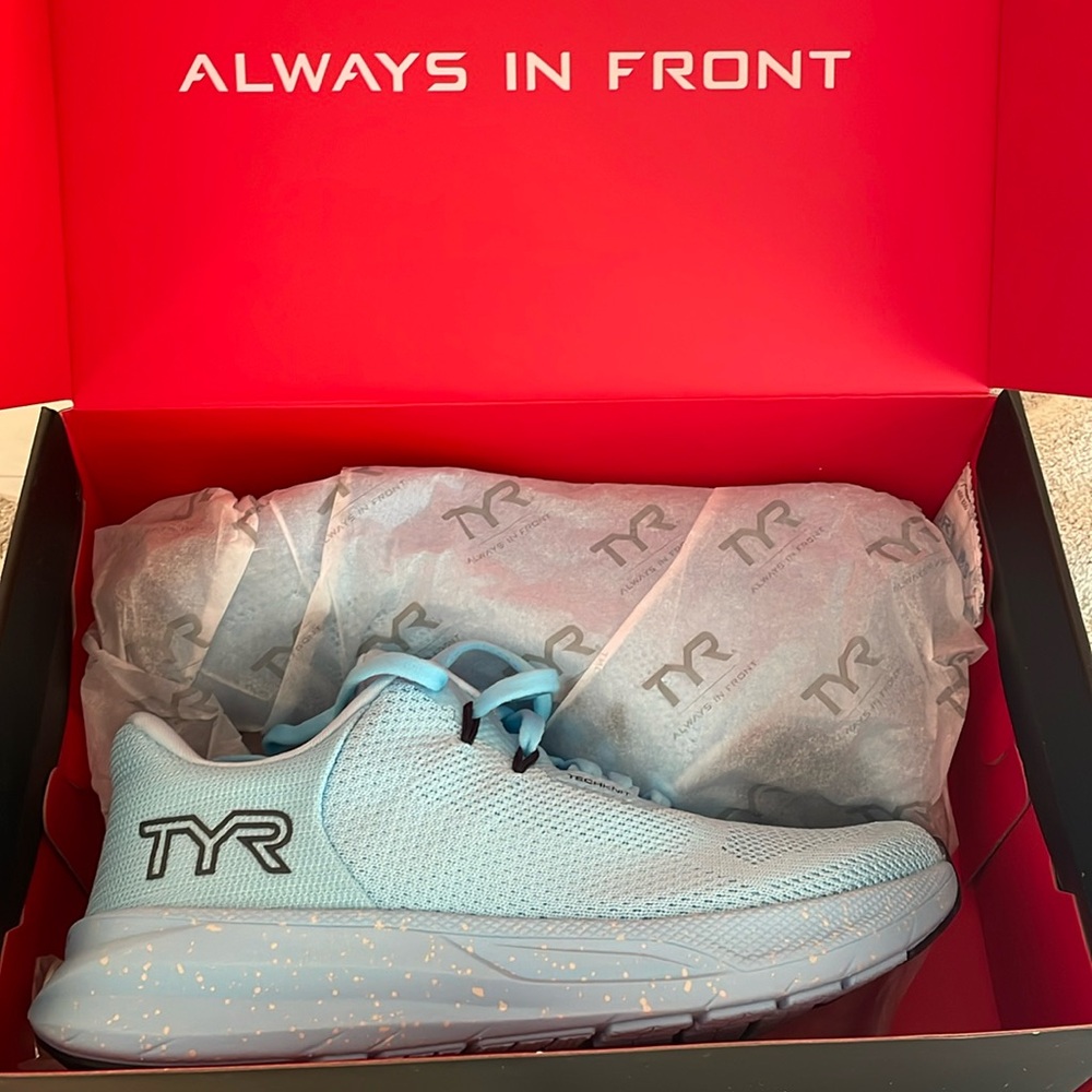 TYR running shoes